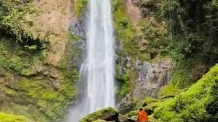 Air Terjun Wae Roa, Wisata Hidden Gem Ngada