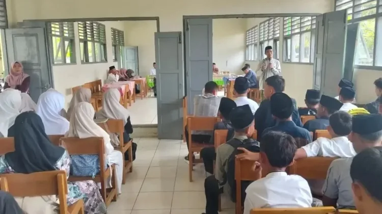 MTsN 3 Kaur Peringati Maulid Nabi Muhammad SAW 1448 H