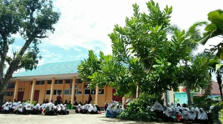 SMAN 1 Kaur Gelar Lomba Peringati Maulid Nabi