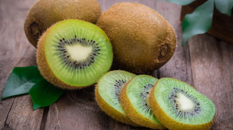 Mengenal Buah yang Kaya dengan Vitamin C