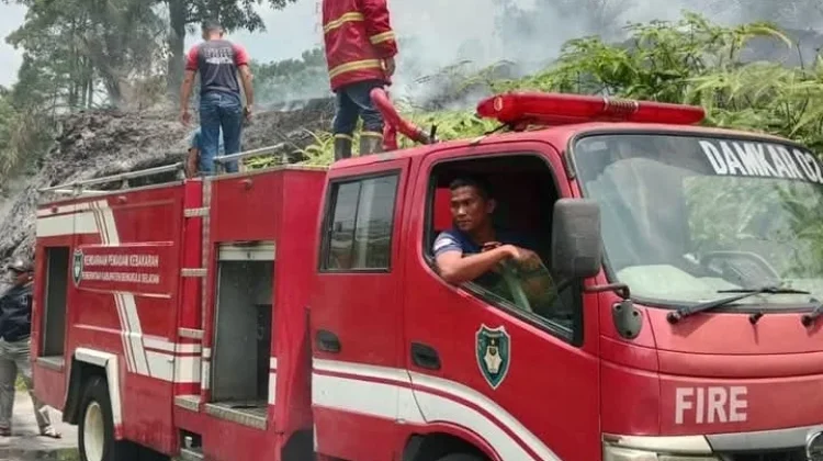 Bakar Sampah Picu Kebakaran Lahan di Ulu Manna