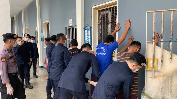 Operasi Gabungan Lapas Arga Makmur Perkuat Deteksi Dini Gangguan Kamtib