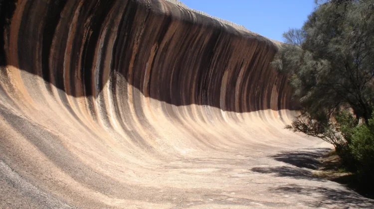 Menyingkap Rahasia Geologi di Balik Kemegahan Wave Rock Australia