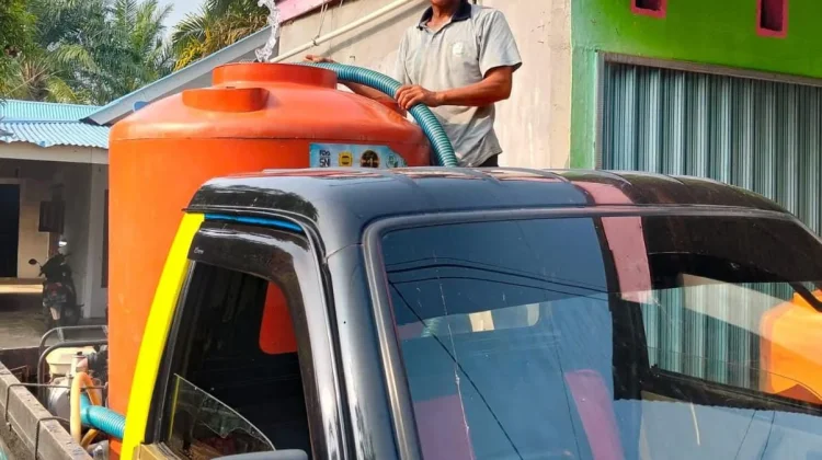 Akibat Kemarau Panjang, Warga Kelam Tengah Alami Krisis Air Bersih