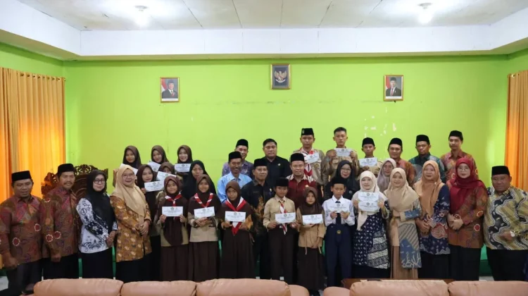 Kemenag Kaur Lepas 17 Kontingen OMI ke Tingkat Provinsi Bengkulu