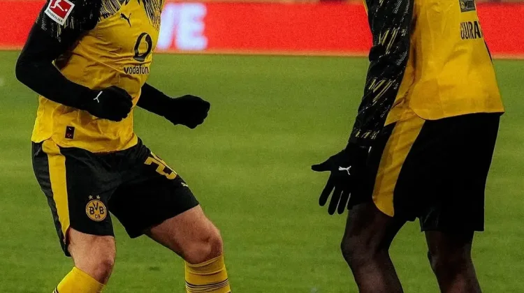 Dortmund Menang Telak 4 Gol Atas Mainz