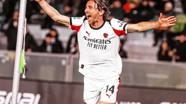 Menang 2-1 Atas Pise, Milan Tempel Ketat Inter