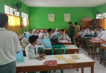 Personil Kodim Bengkulu Selatan Dampingi Penyaluran MBG