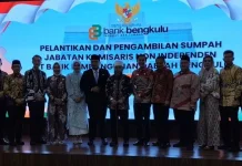 Bupati Kaur Hadiri Pelantikan Komisaris Bank Bengkulu