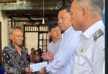 Sekda Kaur Kunjungi Warga Musibah Kebakaran di Desa Tanjung Bunian