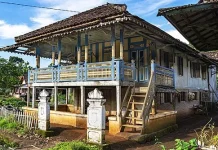 Rumah Adat Nuwo Sesat di Provinsi Lampung
