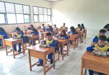 Pelajar MTsN 3 Kaur Senang Mendapat Program MBG  Pertama Kali