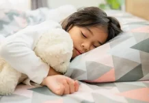 Kiat Anak agar Berani Tidur Sendiri