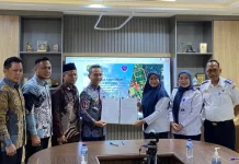 Wabup Kaur Melakukan Penandatangan NPHD Lahan Pembangunan Jembatan Timbang
