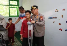 Peduli Disabilitas, Berbagai Pihak Salurkan Bantuan Alat Bantu di Bengkulu