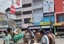 Satpol PP Kota Bengkulu Rutin Tertibkan PKL yang Berjualan di Badan Jalan