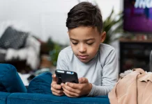 Cara Cerdas Atasi Anak Kecanduan Gadget