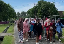 SMAN  1 Kaur Gelar Pawai Peringatan Hari Kartini