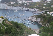 Ponza: Permata Tersembunyi Italia di Jantung Laut Tyrrhenian