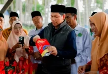 Kakanwil Kemenag Provinsi Bengkulu Apresiasi Produk Olahan DWP Kemenag Kaur