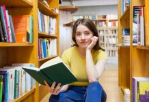 Pentingnya Menanamkan Budaya Literasi Membaca sejak Dini