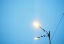 Sambut HUT RI, Perkim Kaur Fokus Perbaiki Lampu Makam Pahlawan