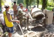 Babinsa Koramil Manna Genjot Penyelesaian Jembatan Beton Garuda