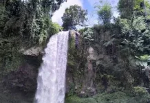 Keindahan Air Terjun Sigerincing Jambi