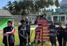 KKN Desa Kasuk Baru Gotong Royong Memberikan Halaman Masjid