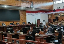 Paripurna DPRD Kaur Soroti Raperda APBD 2025, Optimalisasi PAD Jadi Catatan