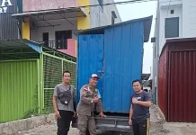 Pemkot Bengkulu  Bersama Pol PP Tertibkan Kontainer Dibahu Jalan Lingkar Timur