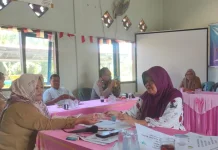 BLT Dana Desa Tahap II Disalurkan, Tujuh KPM di Rawa Bangun Terima Bantuan