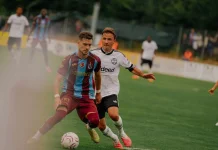Frankfurt Tampil Perkasa, Libas Trabzonspor 3-0 di Laga Pramusim