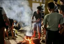 KKN UNIB Kelompok 214 Desa Linau Manfaatkan Limbah Sampah Plastik