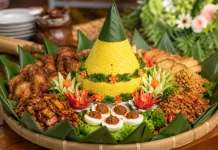 Makna Filosofi Tumpeng, Tradisi yang Tetap Lestari di tengah Modernisasi