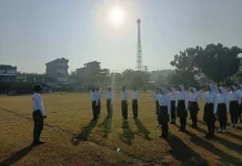 Babinsa Koramil Pino Latih Paskibra Kecamatan Pino Raya