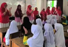 DWP Kemenag Kaur Gelar DWP Mengajar Dukung Pendidikan Karakter Siswa