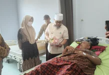 Gubernur Bengkulu Kunjungi Pasien RSUD Kaur, Ingatkan Perawat Layani dengan Tulus