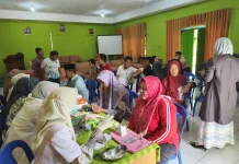 Dukung GERTAK CKG Merah Putih, DWP Kemenag Kaur Turut Periksa Kesehatan