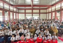 Pemda Bengkulu Utara Salurkan Baju Sekolah Gratis untuk Siswa SD dan SMP
