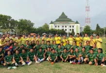 Laga Sepak Bola U-40 di Bintuhan, Bupati Kaur Dorong Pengembangan Olahraga Daerah