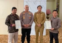 Bupati Kaur Serahkan Piagam Sertifikasi Kompetensi Amil Berskala Nasional