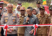 Kapolres Kaur Resmikan Jembatan Merah Putih Presisi Ke-9 di Desa Gunung Kaya