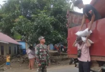 Koramil Kaur tengah Bantu Pendistribusian Bantuan Pangan