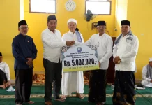 Pemkab Kaur Safari Jumat Salurkan Bantuan ke Masjid Jamik Rigangan