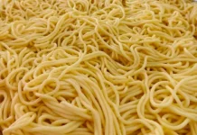 Ciri-Ciri Mi yang Perlu Diwaspadai sebelum Dikonsumsi
