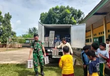 Babinsa Koramil Kaur tengah Monitoring Pendistribusian MBG
