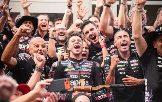 Bezzecchi Juara MotoGP Amerika 2026