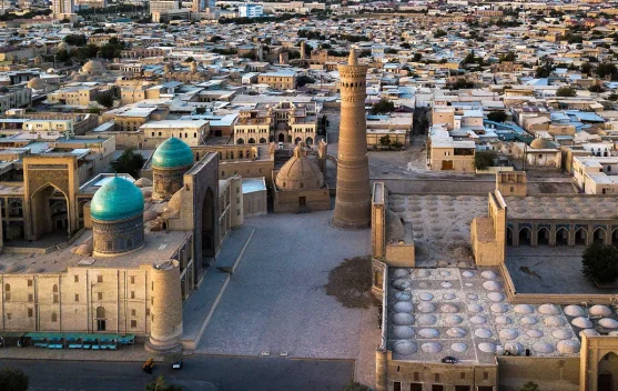 Jejak Abadi Jalur Sutra: Pesona Magis Bukhara dan Khiva di Uzbekistan