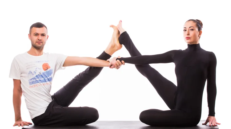 Yoga atau Pilates? Kenali Bedanya sebelum Memilih